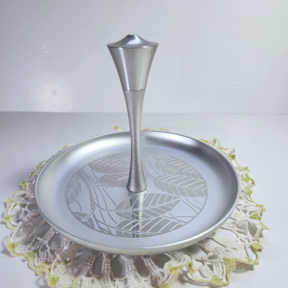 Vintage Mid Century Handled Serving Tray Leaves Aluminium Canada